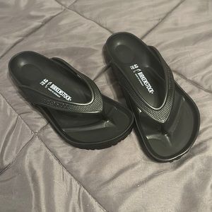 Birkenstock Honolulu Black Beach Sandals